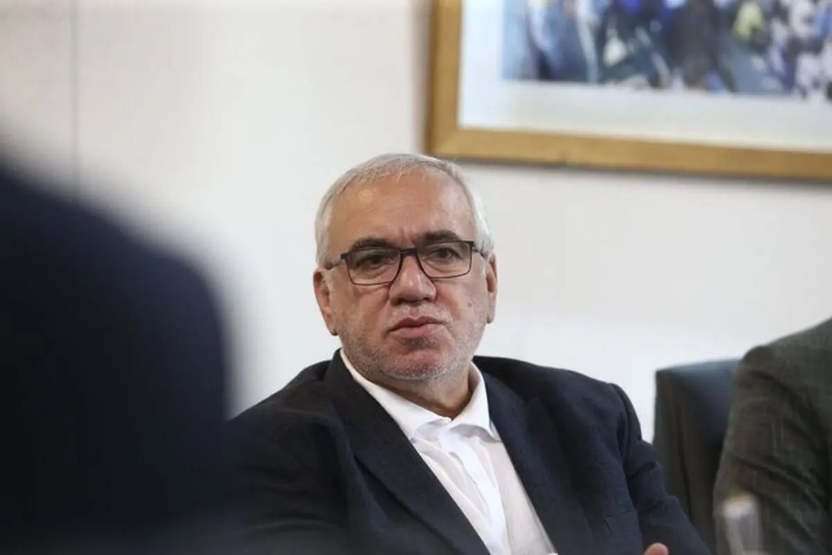 فتح‌الله‌زاده: بخواهی سالم کار کنی بدهکار می‌شوی/ پیشنهاد می‌کنم استقلال سقف را رعایت نکند!
