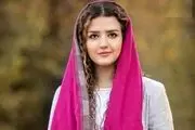 عکسی دیده نشده از بازیگر کوچولوی سریال خوش رکاب