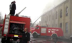 مهار آتش در ساختمان ۱۰ طبقه / نجات ۳۰ نفر از محاصره دود