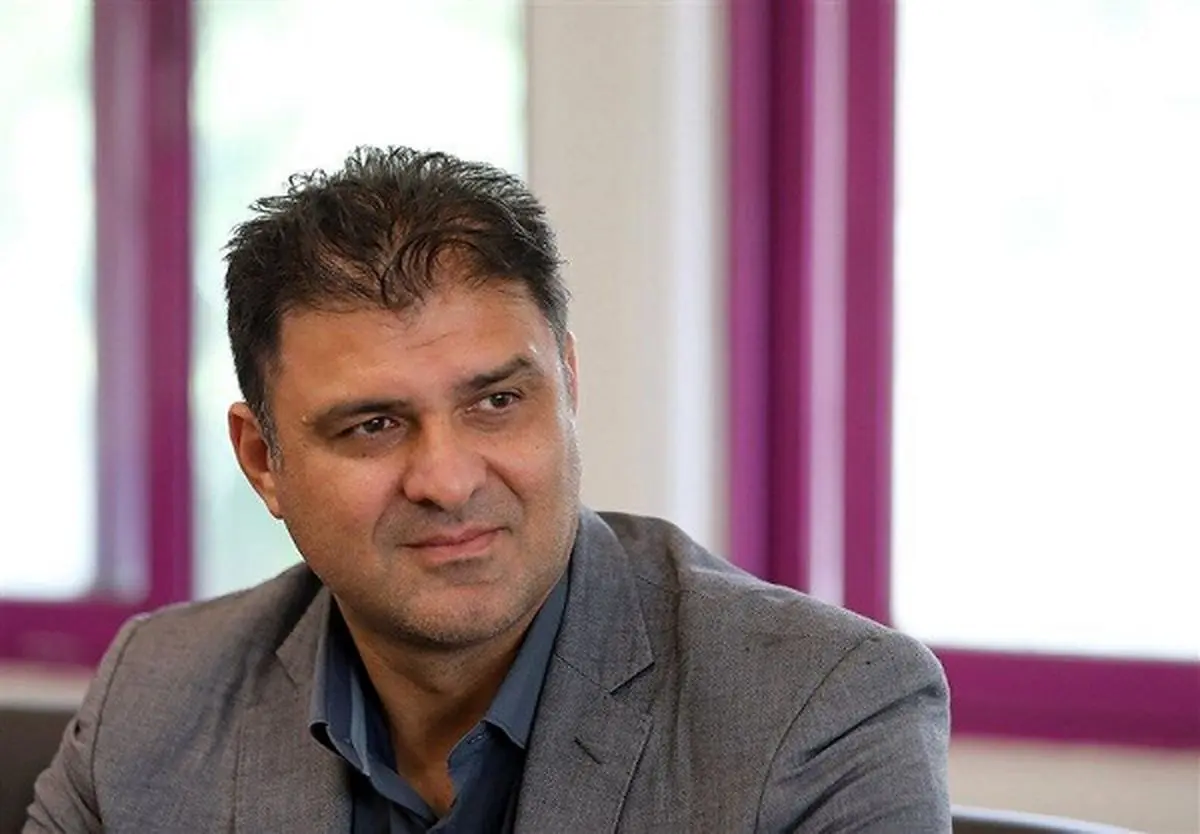 هادی چوپان کاری کرد آرنولد با او عکس یادگاری بگیرد
