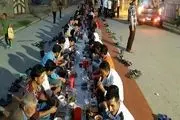  افطار صلواتی خیابانی به مناسبت ماه مبارک رمضان 