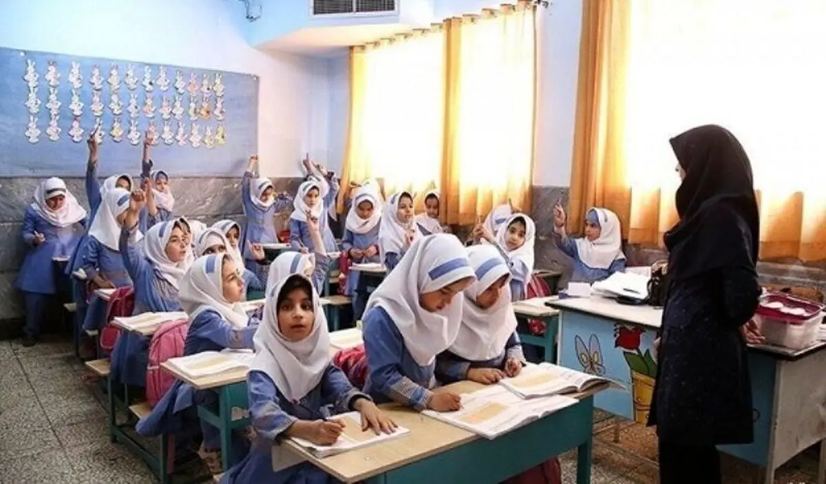 دولت سیزدهم رتبهبندی فرهنگیان را محقق کرد
