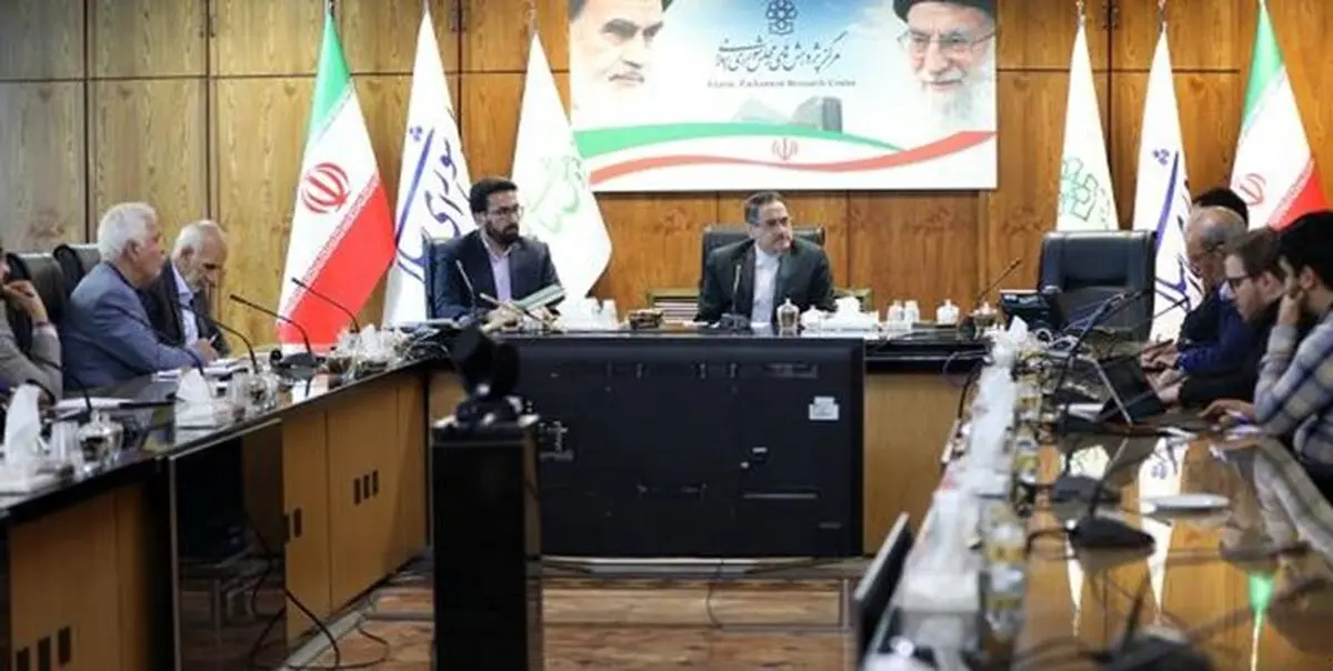 علت کاهش ارزش حقوق بازنشستگان از دید بابک نگاهداری