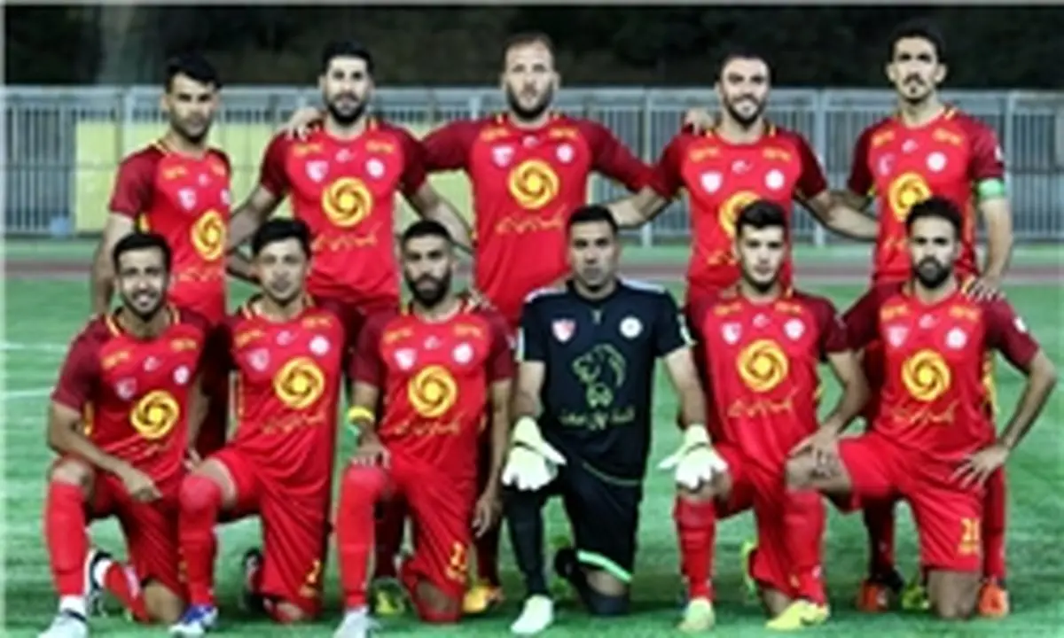 سرمربی جدید هم آمد سر تمرین نیایید!