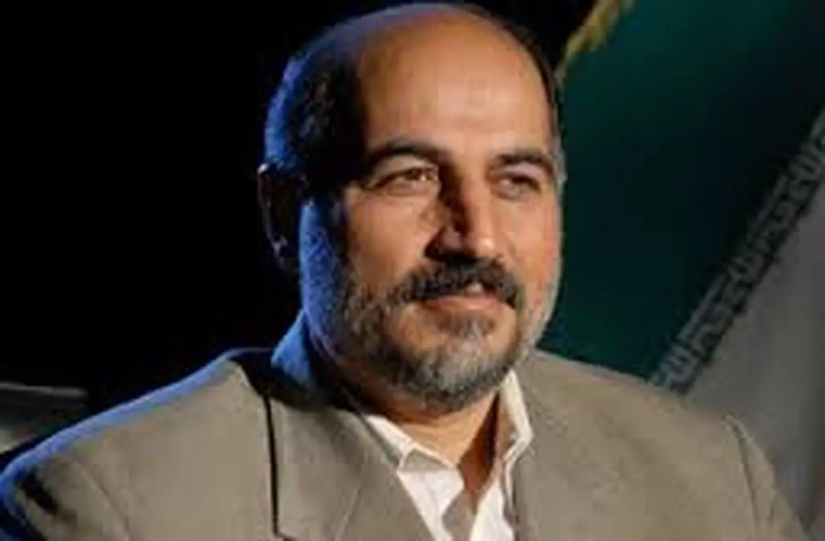 دلالان و خودروسازان در گرانی خودرو دخیل هستند