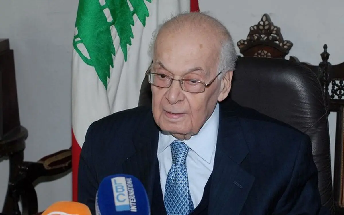 نخست وزیر 88 سالۀ لبنان اعتصاب غذا کرد