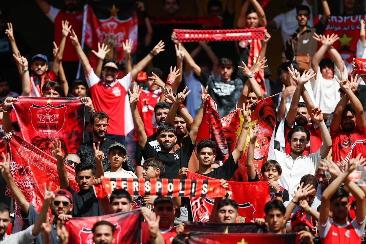 هواداران استقلال و پرسپولیس به ورزشگاه رسیدند+ عکس