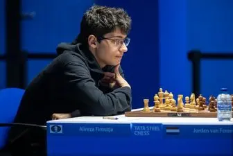 بُغض"علیرضا فیروزجا" شطرنج باز ایرانی در زمان پخش سرود ملی فرانسه