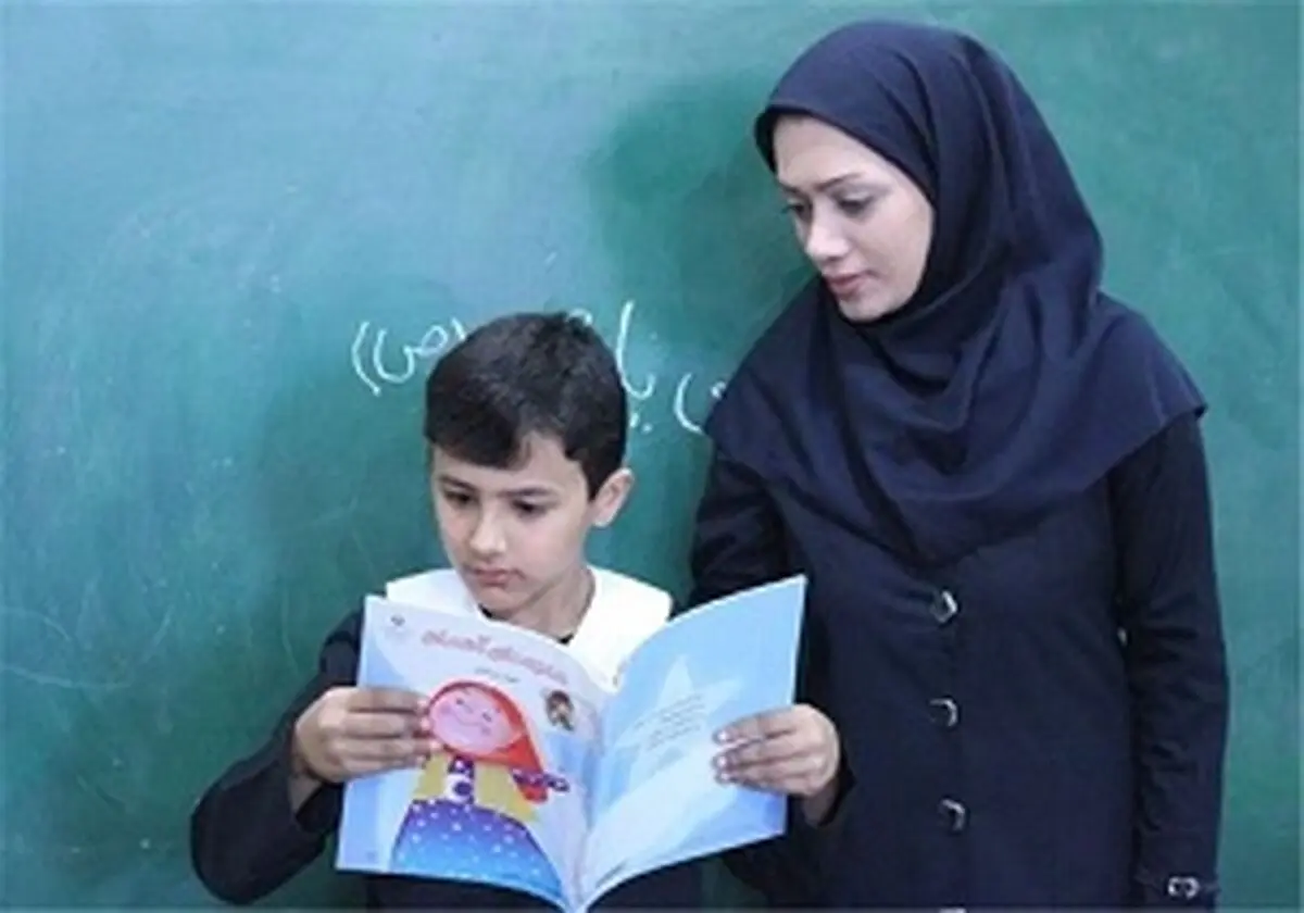 تدوین دستورالعمل حقوق و دستمزد برای معلمان مدارس غیردولتی 