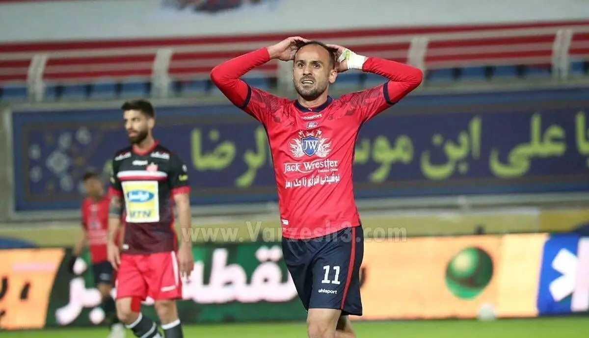 مربی پرسپولیسی مانع جدایی یک بازیکن شد
