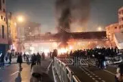 فیلم/ ضرب و شتم نیروهای امنیتی توسط اغتشاشگران در تهران
