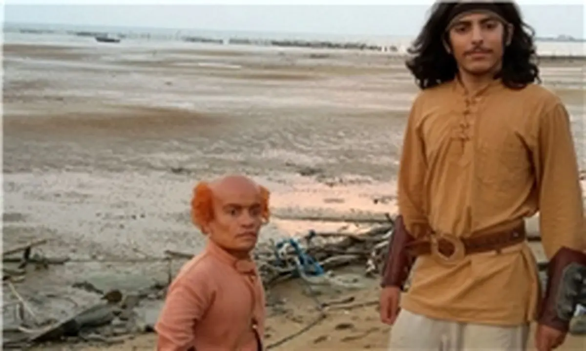 سفر عجیب سه نوجوان با یک کوتوله+عکس