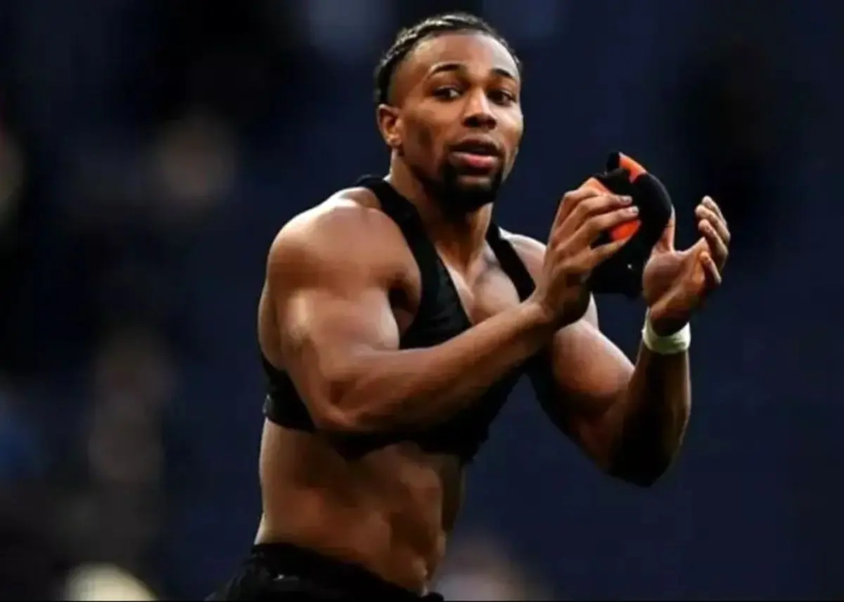 فوتبالیست تنومند از رفتن به باشگاه بدنسازی محروم شد