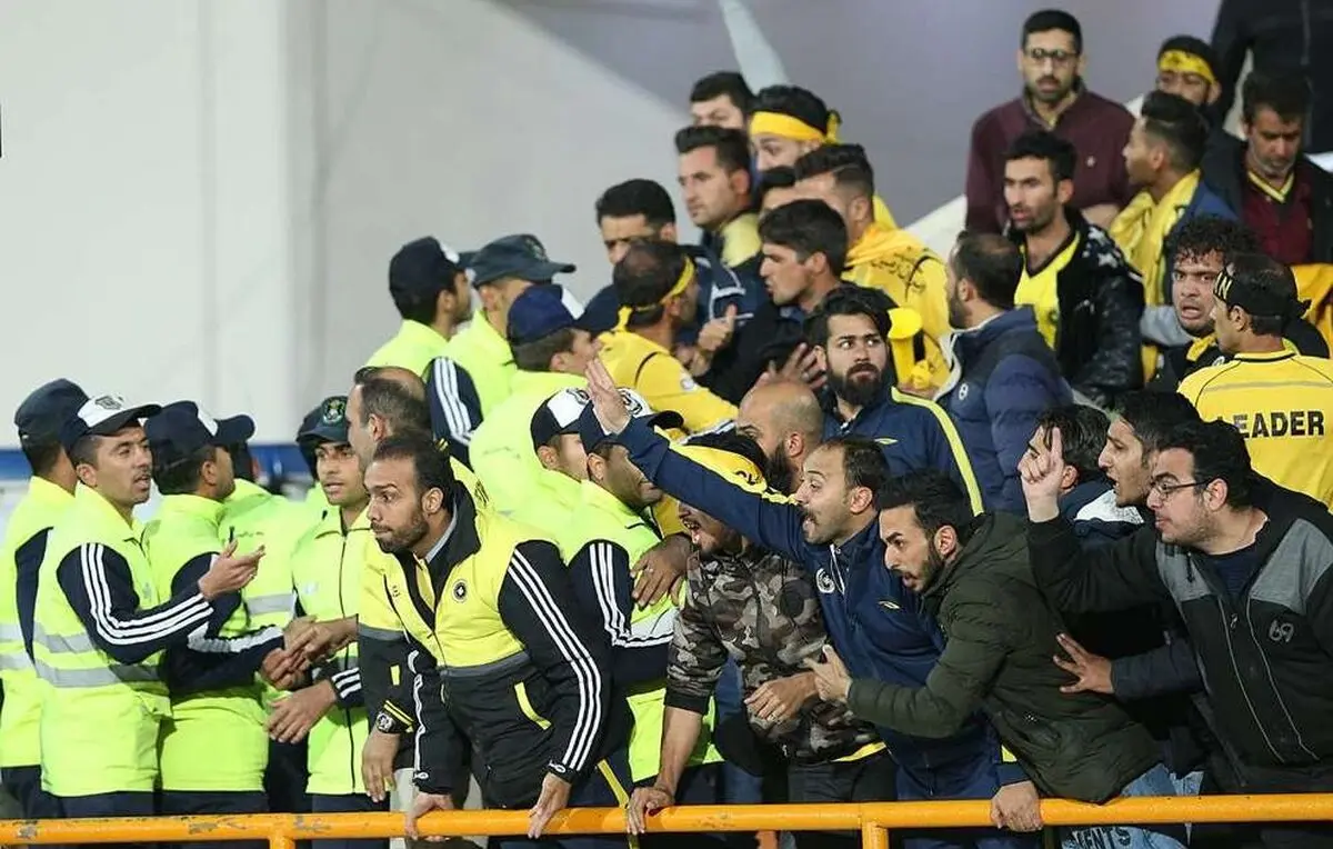مصدومیت ۲۴۵ نفر در بازی سپاهان و پرسپولیس