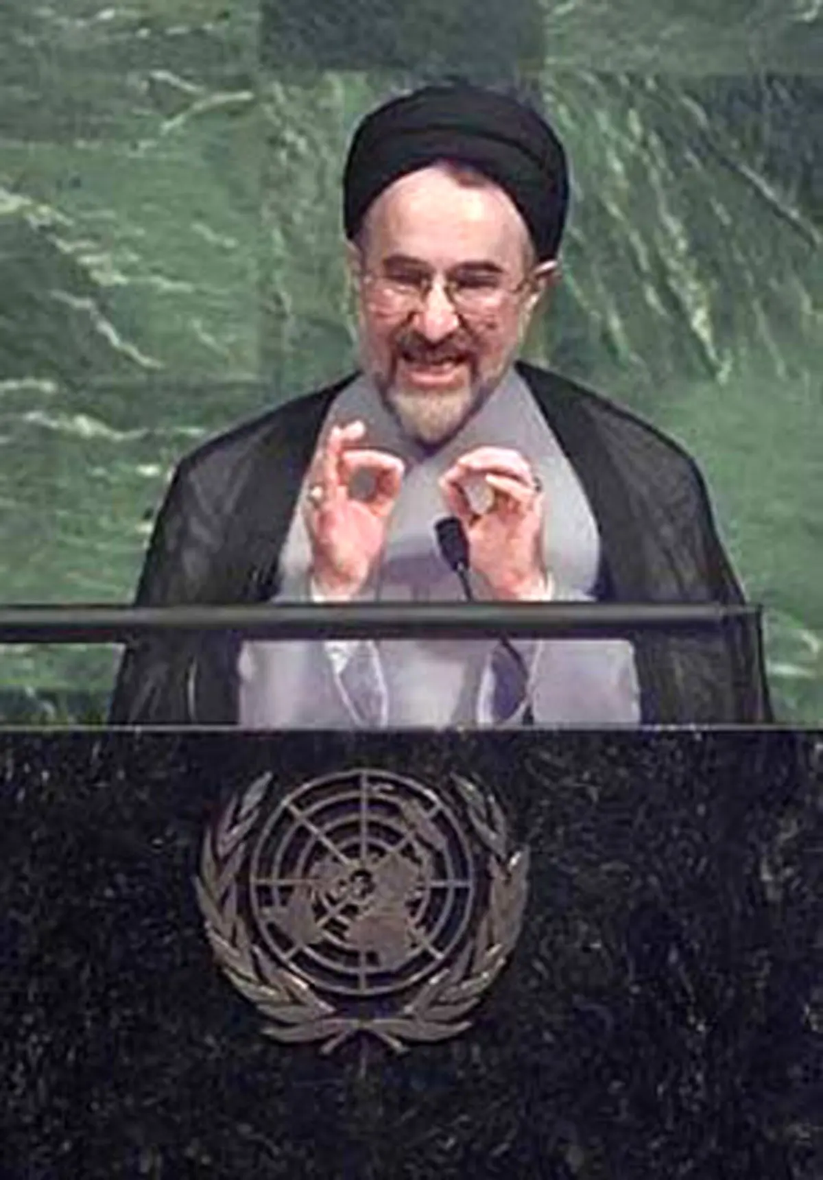 روحانی راه گفتگوی تمدن ها را می رود؟!