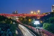 پل طبیعت قرمز می‌شود

