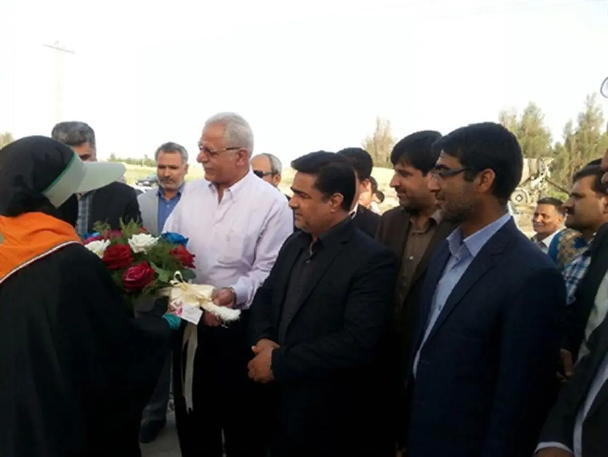 یک باب واحد آموزشی ۶ کلاسه توسط خیر نیکوکار در شهرستان هیرمند افتتاح شد