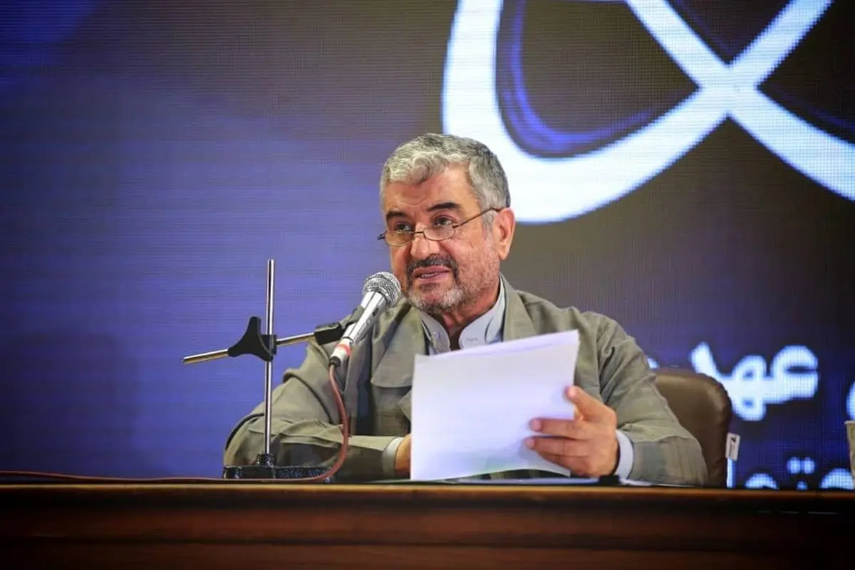 در مسیر کار جهادی از سنگ اندازیها ناامید نشوید / انقلاب اسلامی در اوج عظمت خود است