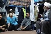 اعتراض دانشجو خطاب به نماینده رهبر انقلاب