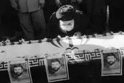 رهبرمعظم انقلاب تابوت کدام شهید را بوسید
