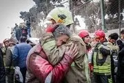بزرگداشت یاد و خاطره شهدای آتش‌نشان در راهپیمایی 22 بهمن+ عکس