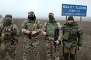 اعضای واگنر در حال تحویل سلاح های خود به ارتش روسیه