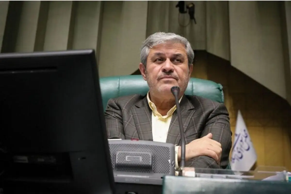 تاجگردون: مجلس تعرفه واردات خودرو را پایین خواهد آورد