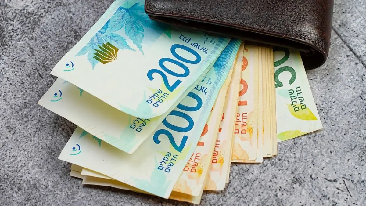 میانگین دستمزد‌ها در اسرائیل در ماه آوریل کاهش یافت