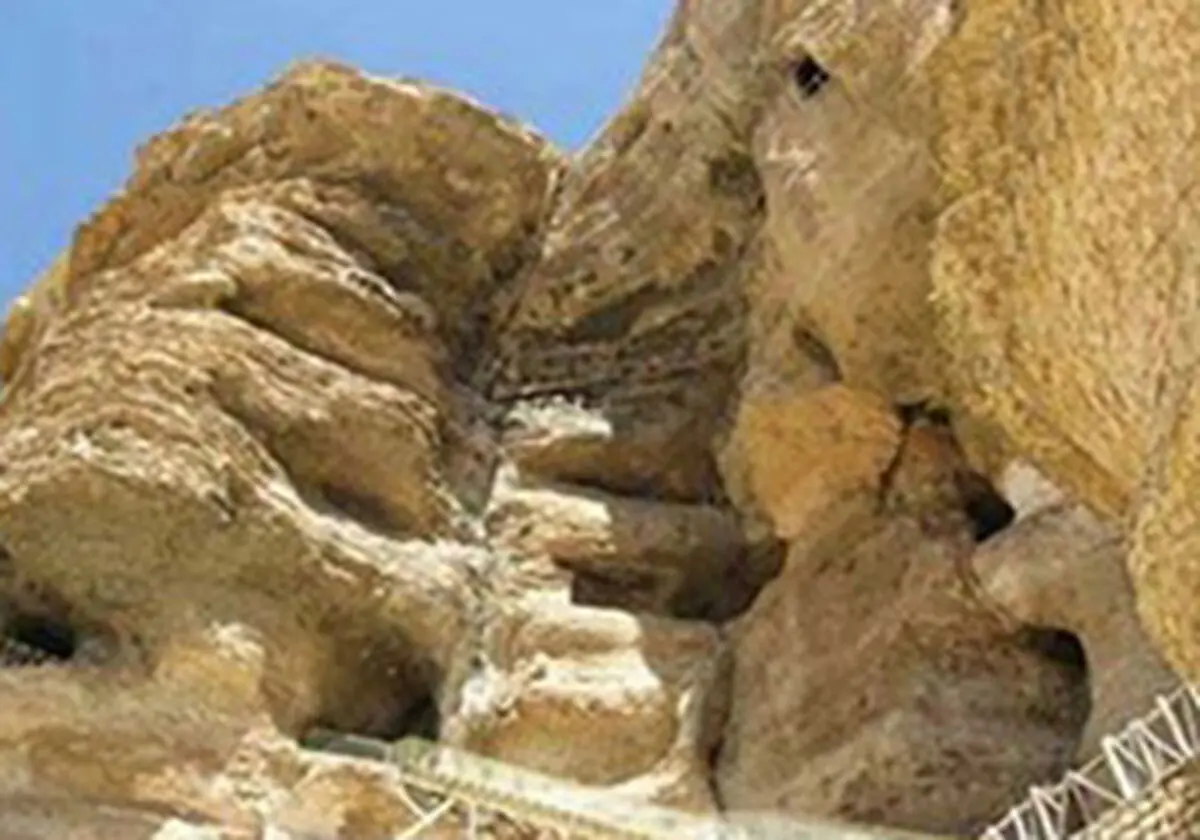کشف دست کند 4 طبقه با قدمت 300 سال در روستای موغان فریدن 