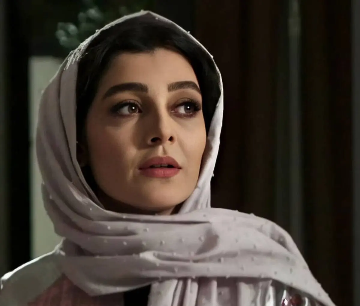 واکنش به آلودگی هوا به سبک «ساره بیات»/ عکس