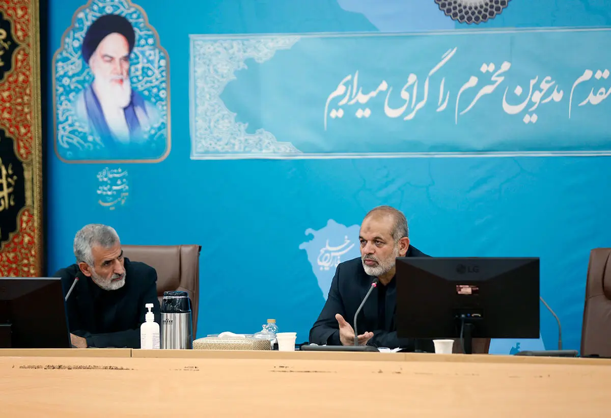 گروههای سیاسی مرزبندی خود را با جریان فتنه مشخص کنند