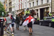 انگلیس بیش از یک هزار هوادار را از سفر به قطر منع کرد
