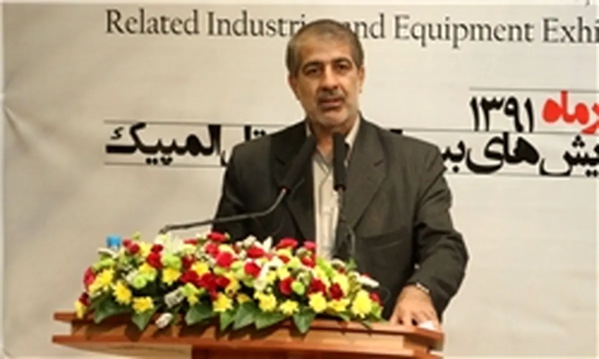 شاعری: گرانی تخم مرغ موجب نگرانی مجلس شده است