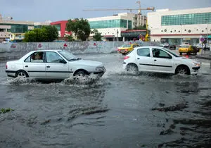 
بارش‌های تابستانی و آبگرفتگی معابر در اردبیل
