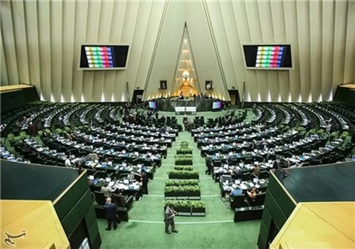 مجازات نگهداری، عرضه یا فروش کالا و ارز قاچاق مشخص شد