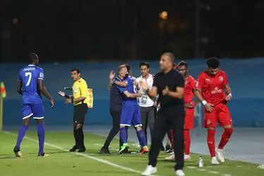 استقلال و الدحیل