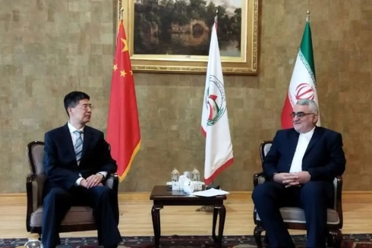 هشدار ایران به چین درمورد امضای برخی قراردادهای شیطنت آمیز