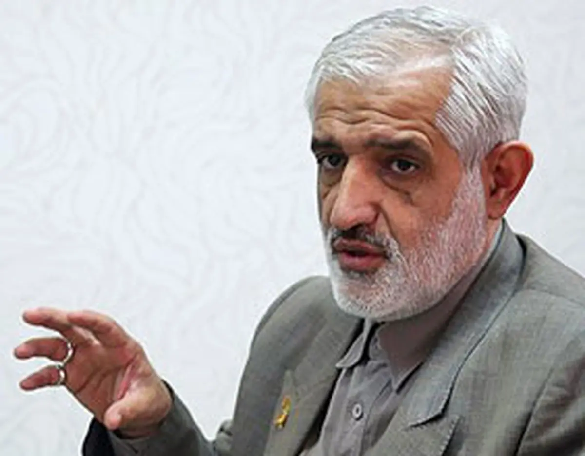 همه می خواهند از تنور مبارزه با مفاسد نان بگیرند