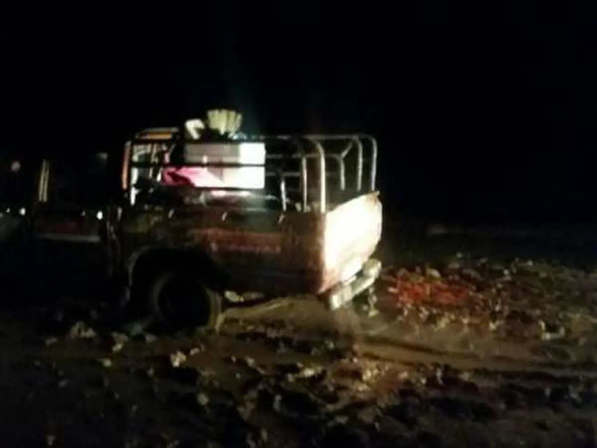 نجات خانواده 6 نفره سراوانی گرفتار درسیلاب