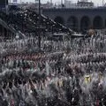 گزارش رسانه انگلیسی از مراسم تشییع رهبر ایران