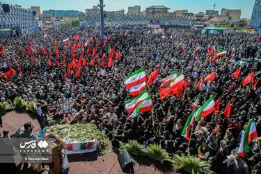 تشییع پیکر شهیدان حیدری و مهقانی/گزارش تصویری