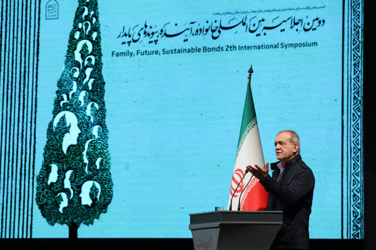 پزشکیان: خانواده‌ها می‌خواهند فرزندشان با ثبت‌نام در مدارس خاص نخبه شوند، اما ...
