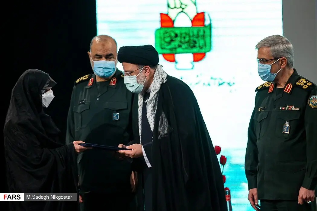 تجلیل از یک میلیون پیشکسوت دفاع مقدس/گزارش تصویری