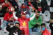 پای تماشاگران چه زمانی به استادیوم باز می‌شود؟