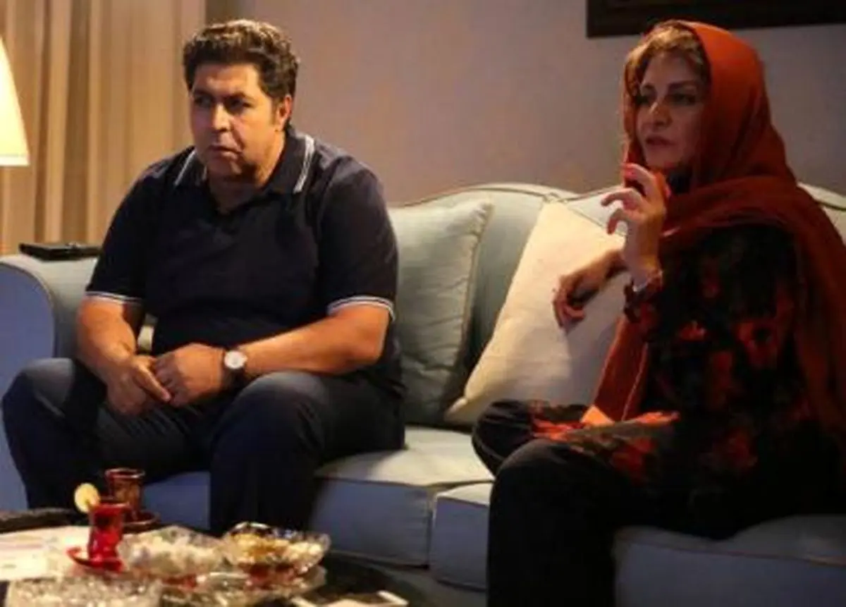  خانواده‌ی ایرانی، اما تهی از روابط عاطفی در «زیر سقف دودی» 