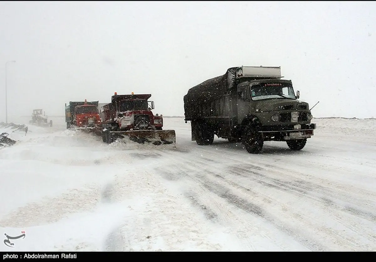 از انسداد راه ۲۷۱ روستا و قطع برق ۲۰۰ روستا تا ورود ارتش به بحران