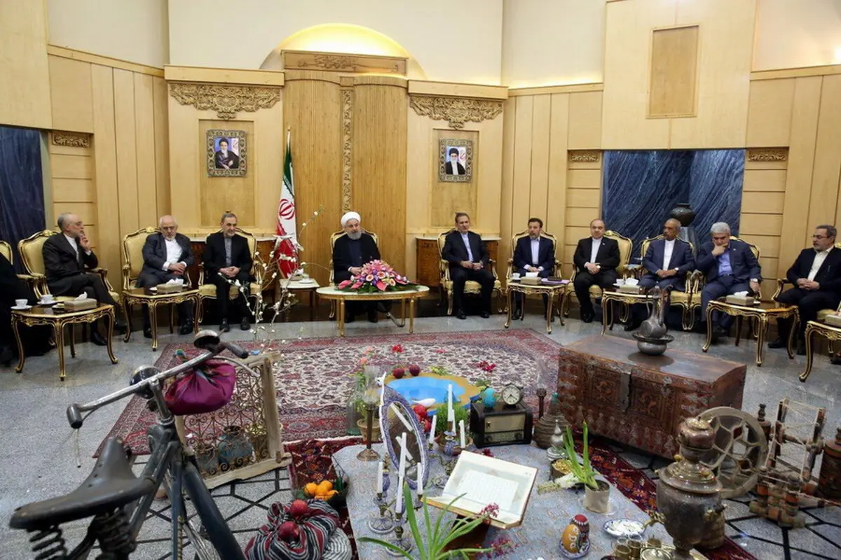 رئیس جمهور به ترکمنستان رفت/ تاکید روحانی بر قویت روابط با همسایگان