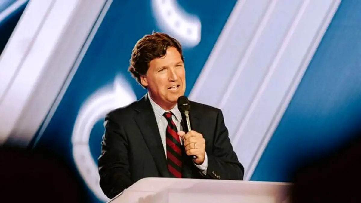 انتقاد تند کارلسون و بنن از شعار «اول اسرائیل»