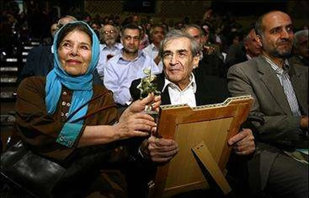 زندگی هنری و خانوادگی سمندریان و روستا جلوی دوربین " حمید همای "