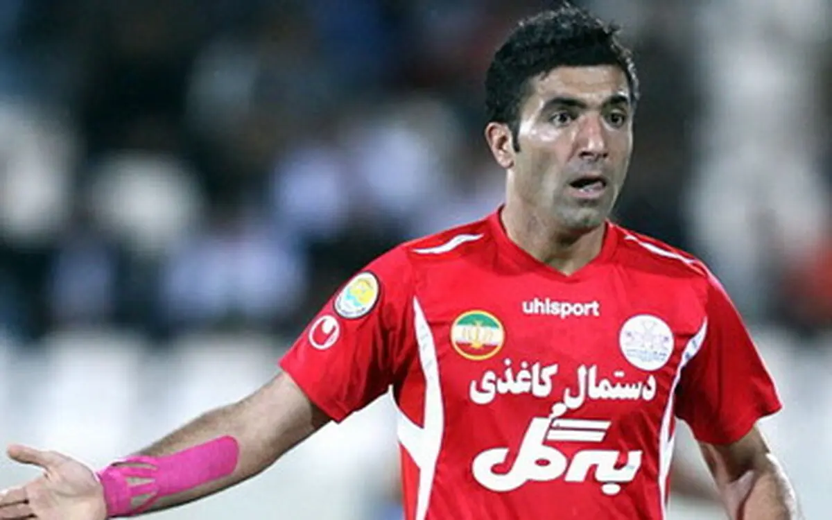 مهدی شیری با پرسپولیس تمدید کرد